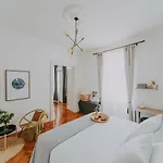 Alloro Boutique