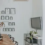 Alloro Boutique بولا