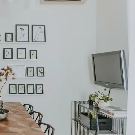 Alloro Boutique Пула