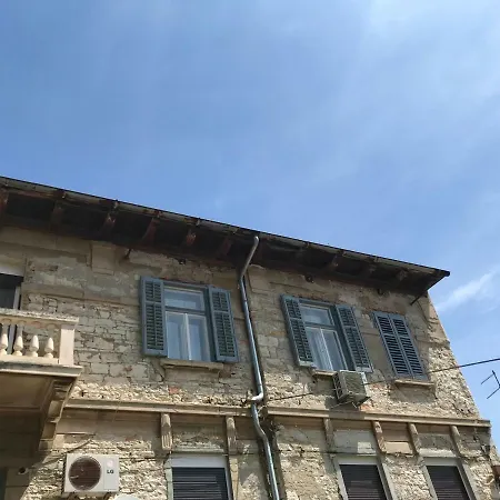 Alloro Boutique شقة بولا